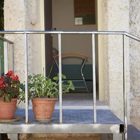 Irit'S Apartment Neve Ilan Exterior photo